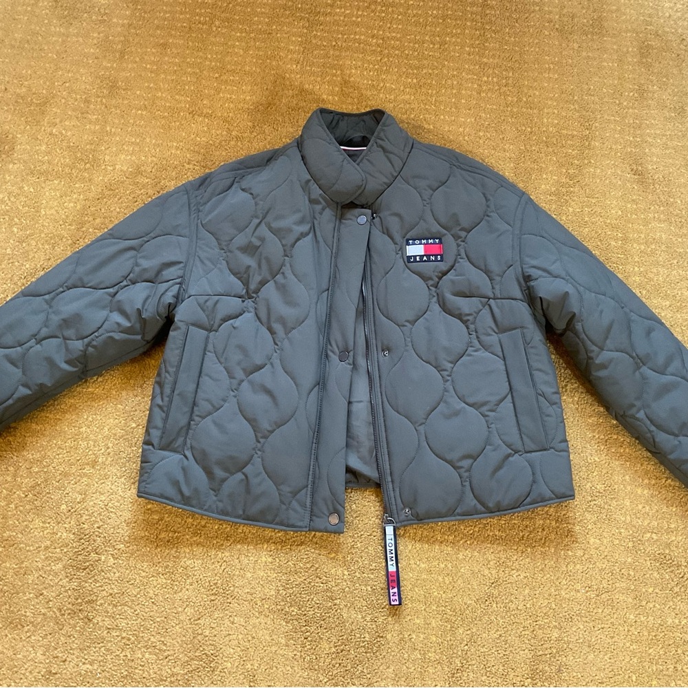 Tommy Hilfiger Quilted Cropped Jacket in Olive